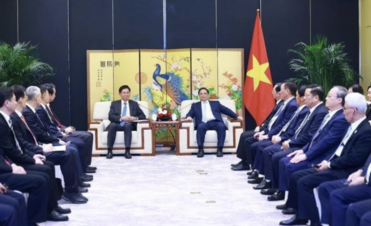 Prime Minister meets Chairman of Guangxi Zhuang Autonomous Region ​